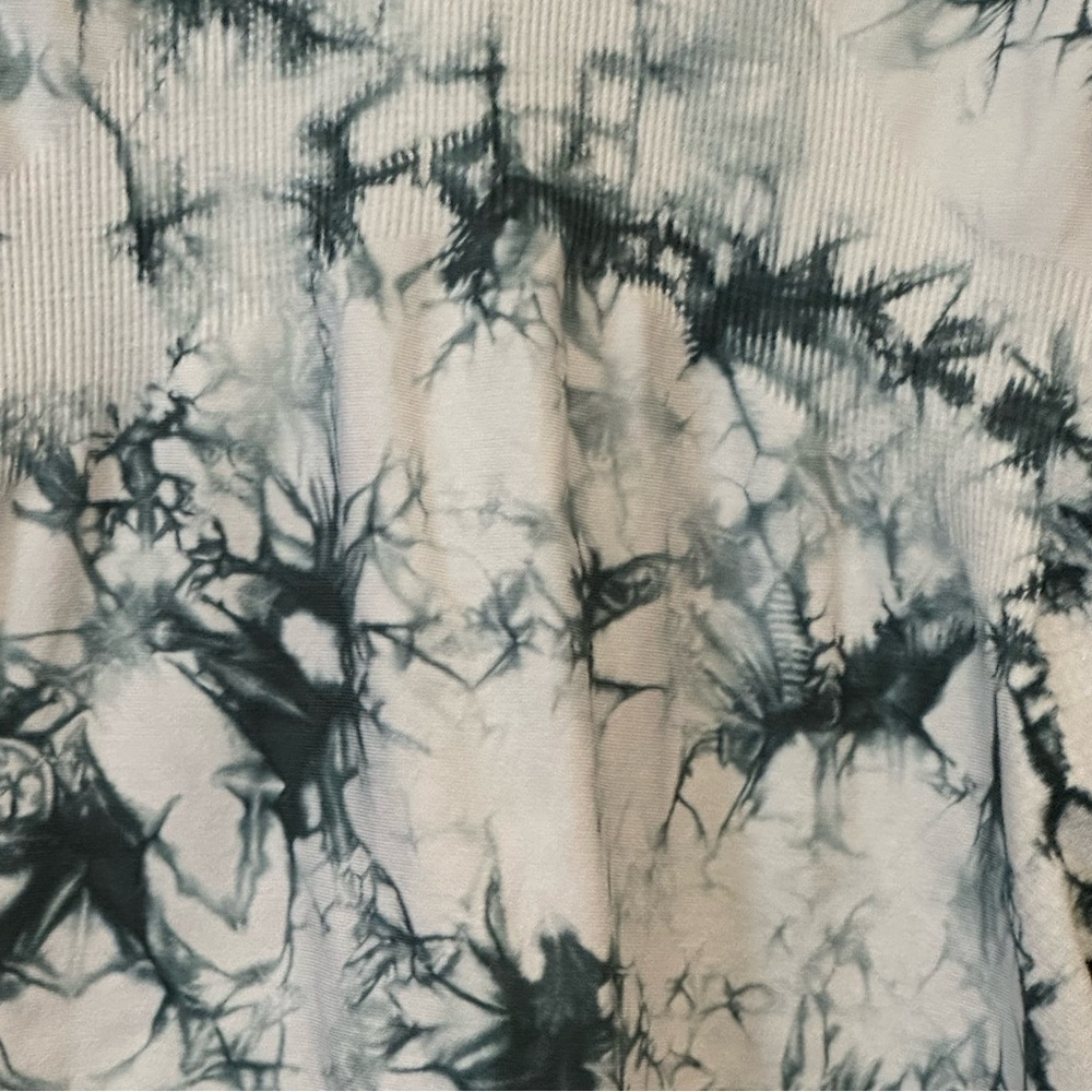 Zella Green Tie Dye Long Sleeve Athletic Top with Thumbholes - Picture 7 of 8